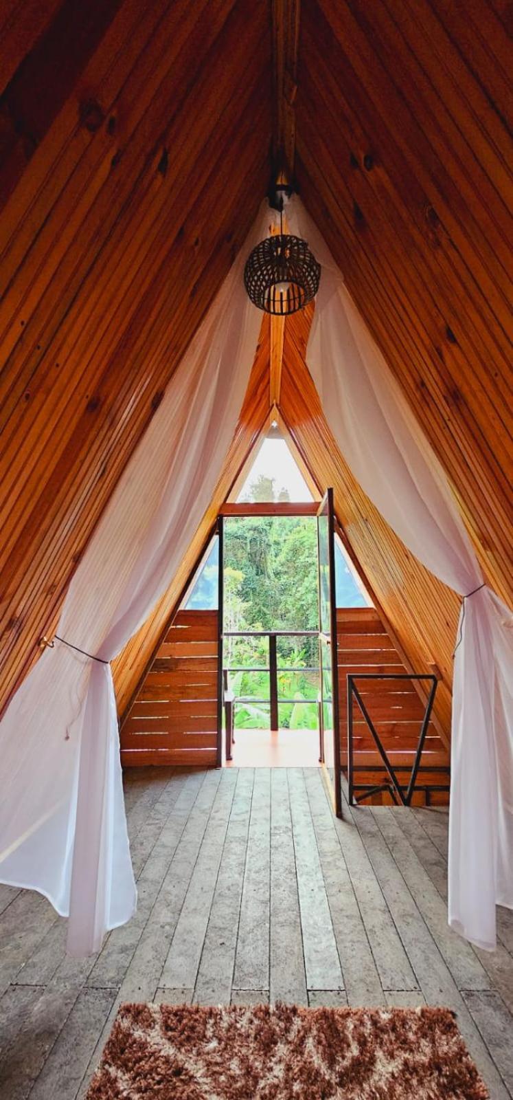 Campsite Glamping Y Alpina *